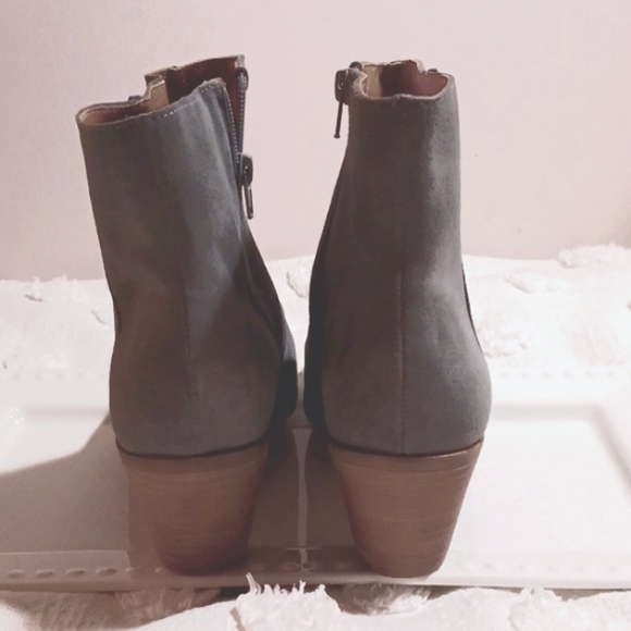 Lucky Brand 🍀Genuine Suede Western Stylee Boot 10  Gray/Blue - Picture 5 of 9